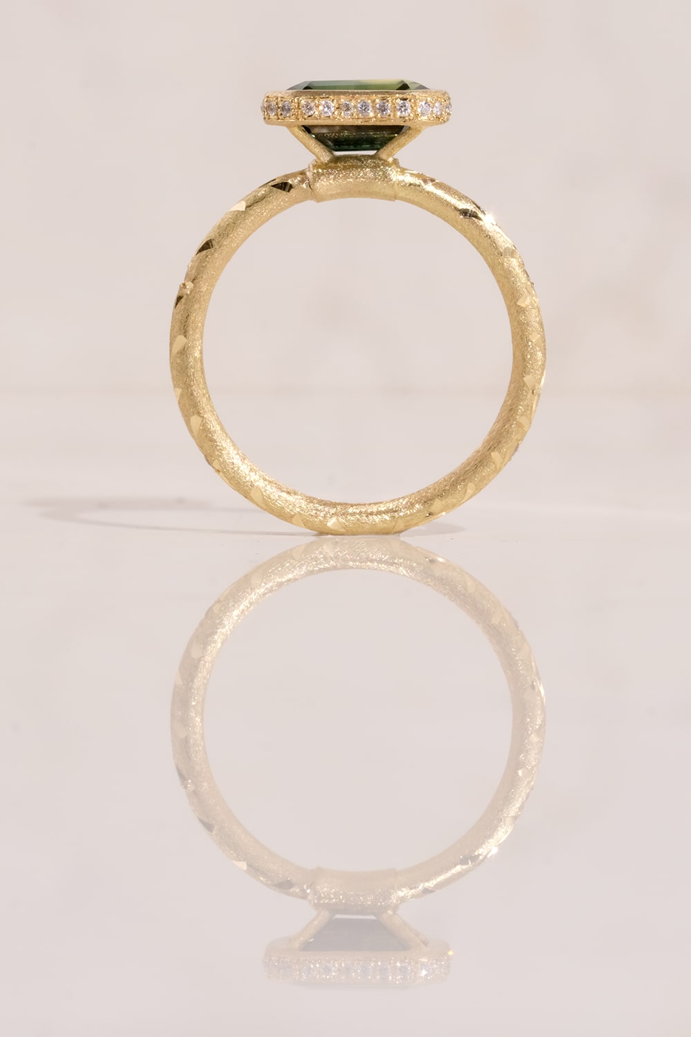 Bicolor Sapphire & Diamond Ring – SIXTH NIGHT