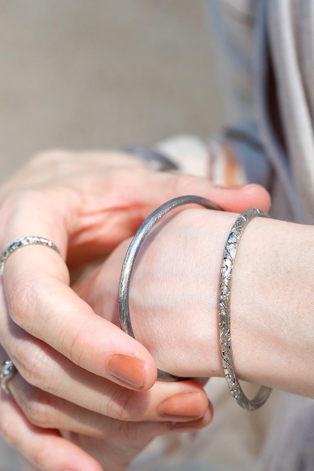 Arabesque White Gold Bangle