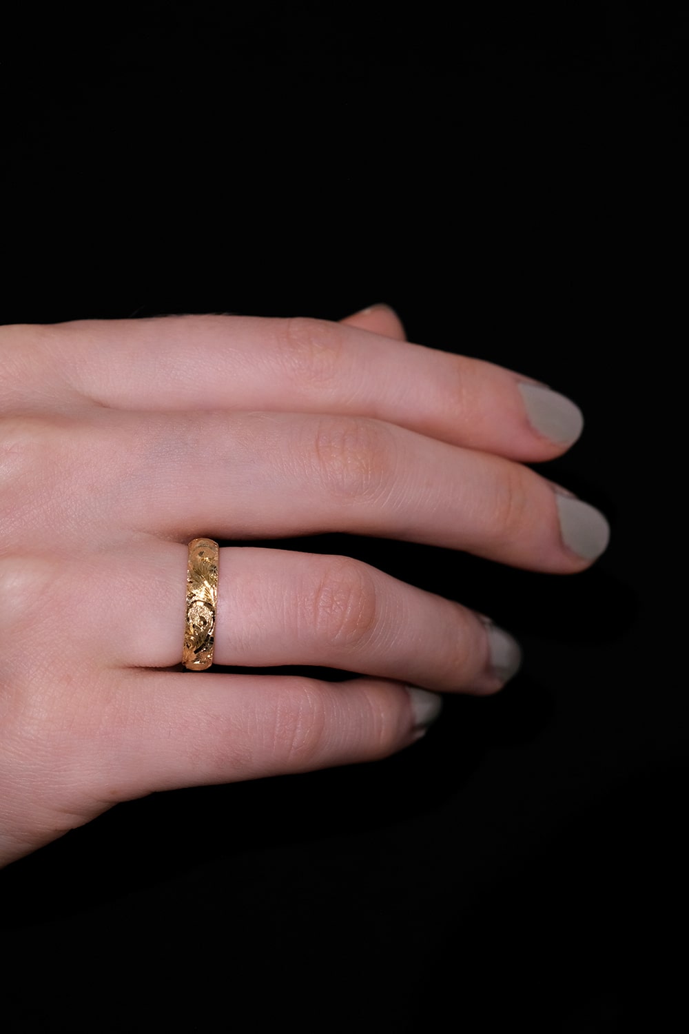 Arabesque Yellow Gold Band Ring