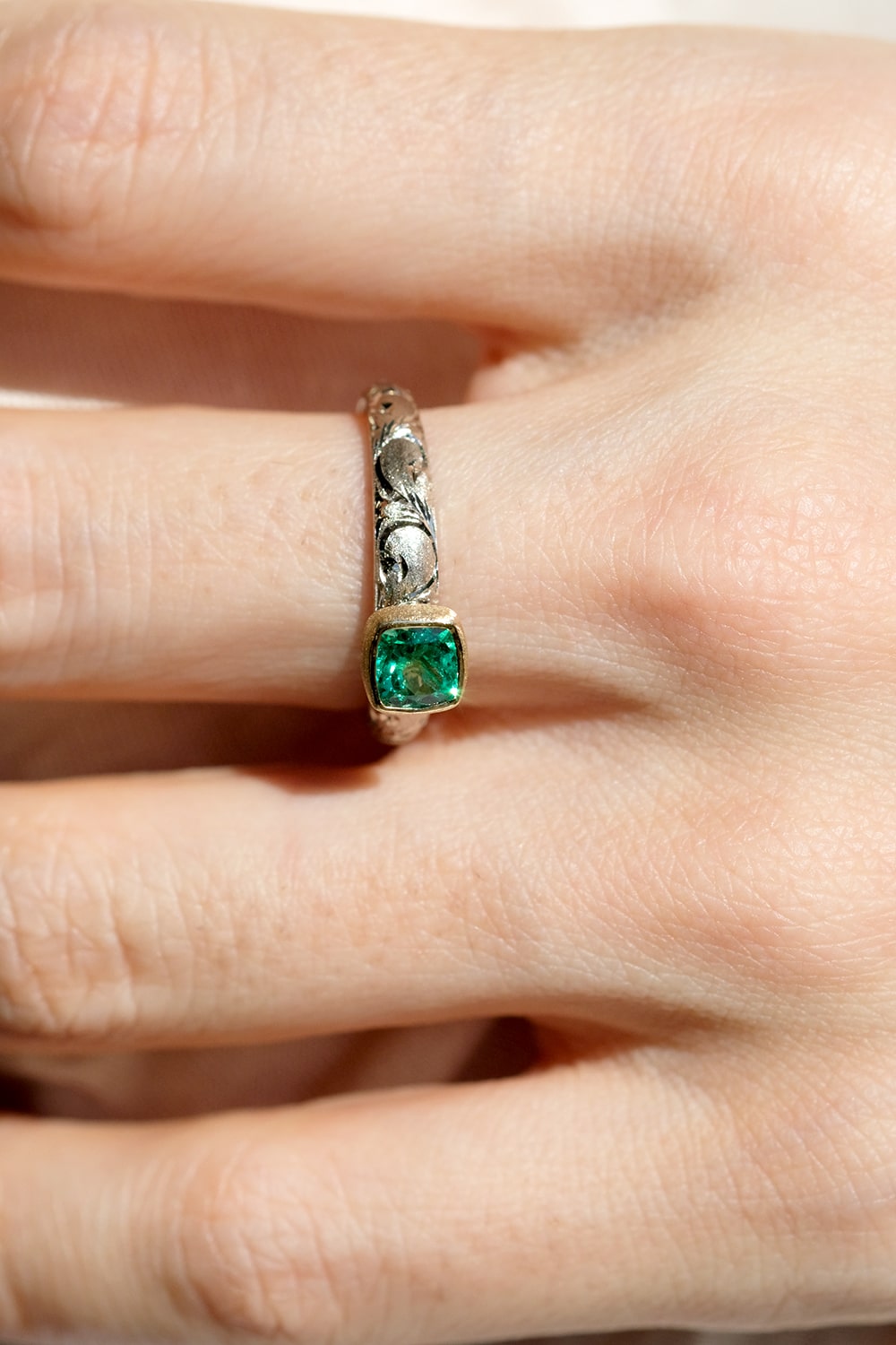 Pillar Emerald Ring (0.59ct)