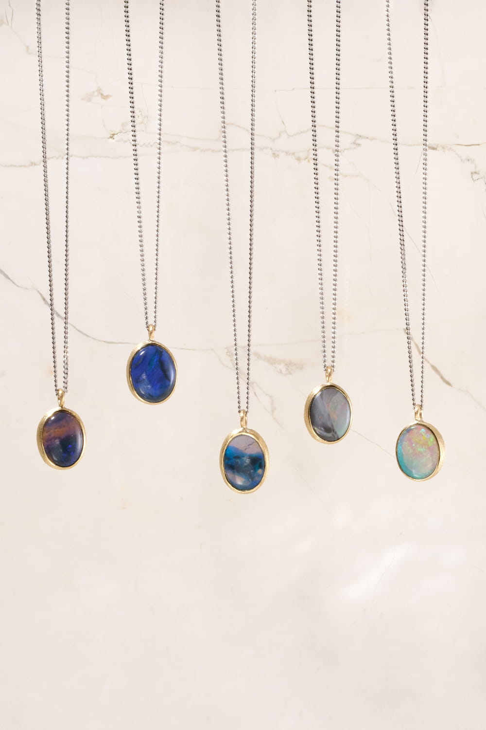 Opal Oval Necklace -GrayBlack-