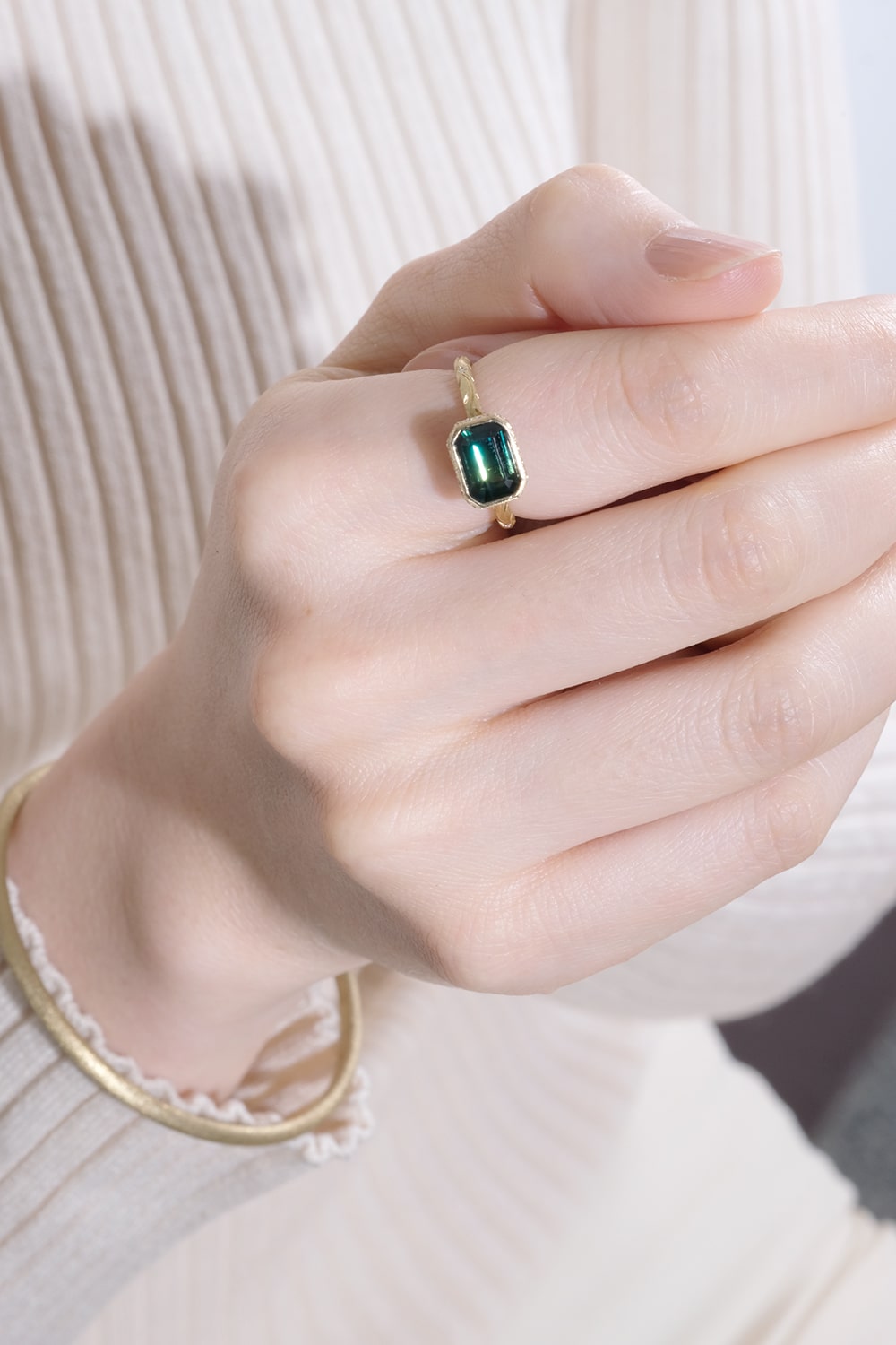 Bicolor Sapphire & Diamond Ring – SIXTH NIGHT